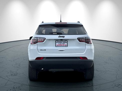 New 2026 Jeep Compass Latitude image 5