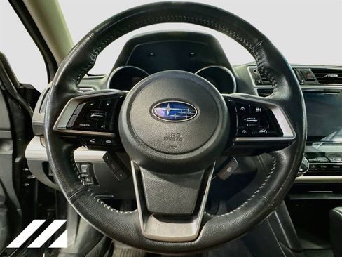 Used 2019 Subaru Outback 2.5i Touring AWD/4WD image 10