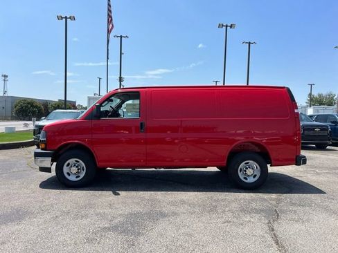 New 2026 Chevrolet Express 2500 w/ Communications Package RWD image 6