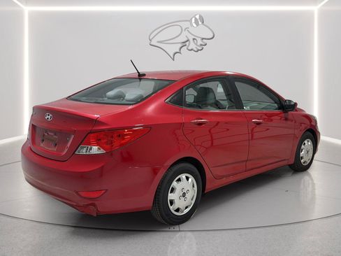 Used 2014 Hyundai Accent GLS FWD image 5