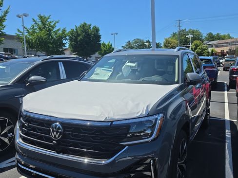 New 2026 Volkswagen Atlas SEL Premium R-Line AWD/4WD image 1