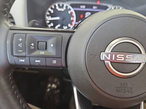 Used 2023 Nissan Rogue SL w/ SL Premium Package AWD/4WD image 16