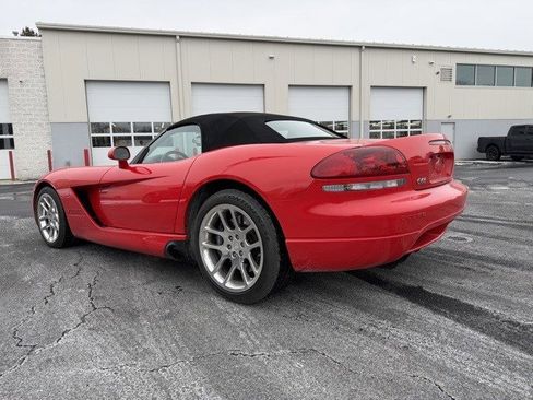 Used 2003 Dodge Viper SRT-10 image 3