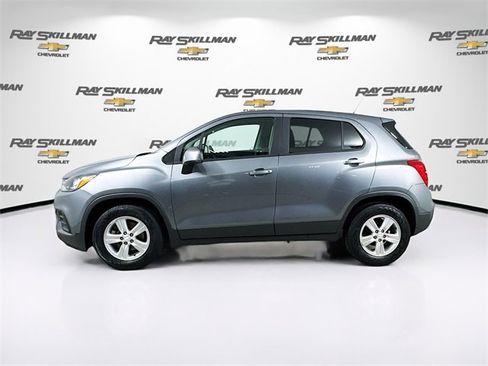 Used 2020 Chevrolet Trax LS w/ Tint and Cruise Package image 4