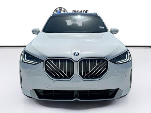 New 2025 BMW X3 xDrive30i w/ Convenience Package image 2