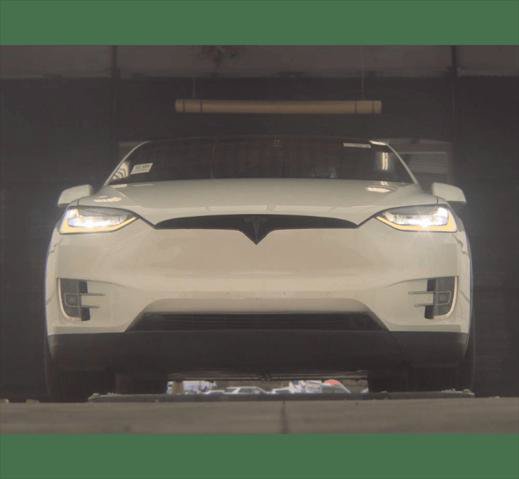 Used 2020 Tesla Model X Long Range AWD/4WD image 4