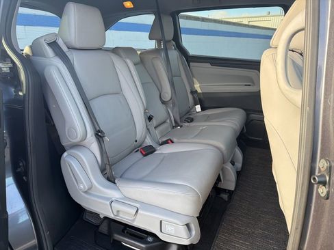 Certified 2023 Honda Odyssey EX-L image 25