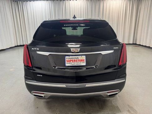 Used 2025 Cadillac XT5 Premium Luxury image 5