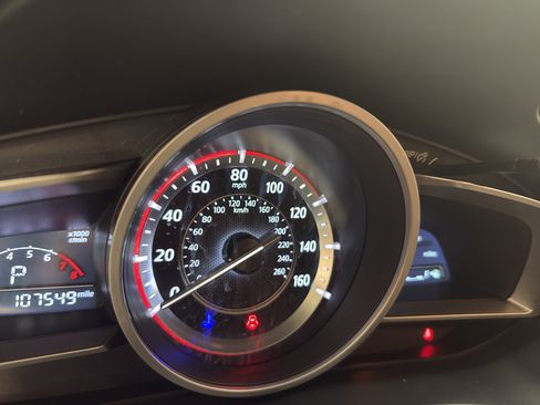 Used 2016 MAZDA MAZDA3 i Touring image 18