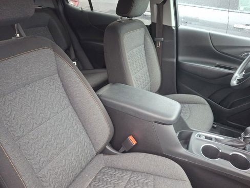Used 2022 Chevrolet Equinox LT image 13