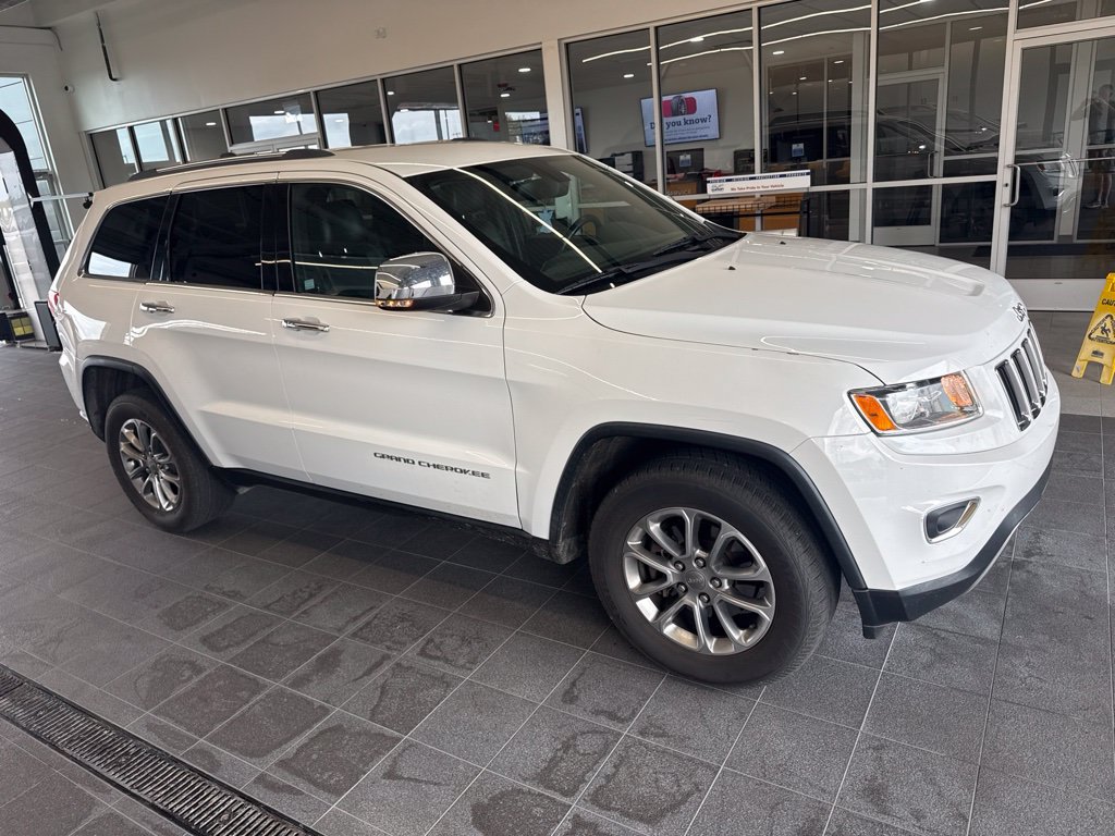 Used 2015 Jeep Grand Cherokee Limited AWD/4WD image 2