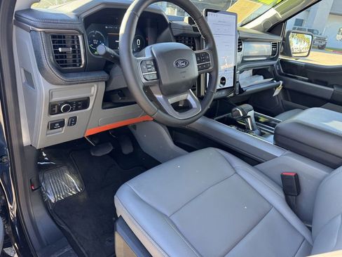 Used 2025 Ford F150 Lightning Flash image 13