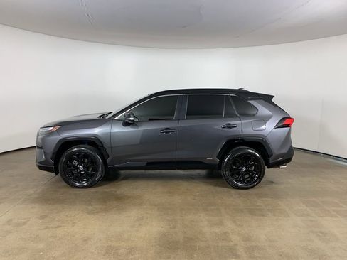 Used 2022 Toyota RAV4 XSE AWD/4WD image 17