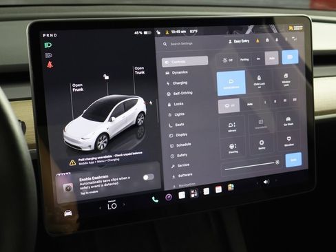 Used 2023 Tesla Model Y AWD image 27