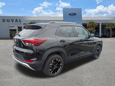 Used 2022 Chevrolet TrailBlazer LT w/ Convenience Package image 4