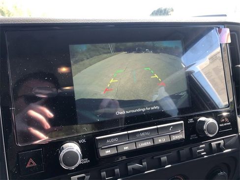 Certified 2025 Nissan Frontier S image 23