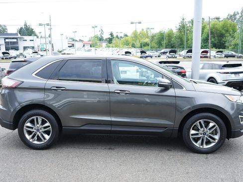 Used 2017 Ford Edge SEL w/ Equipment Group 201A AWD/4WD image 6