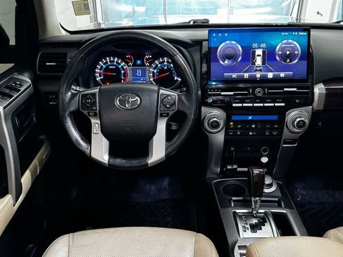 Used 2014 Toyota 4Runner Limited image 12