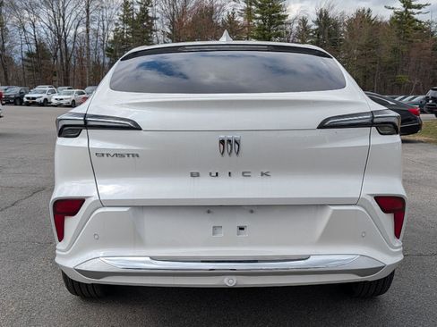 New 2026 Buick Envista Avenir image 10