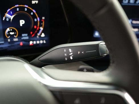 Certified 2025 Chevrolet Suburban Z71 w/ Z71 Off-Road Package image 24