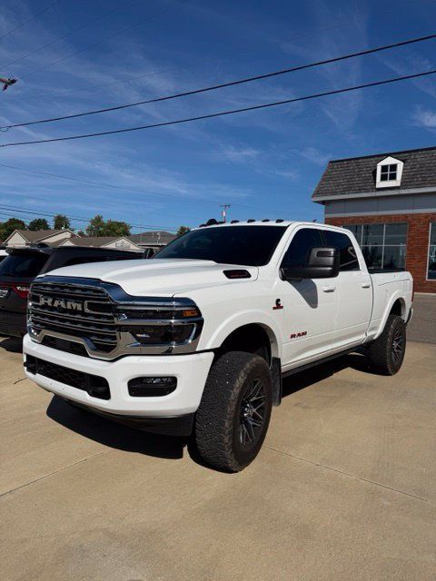 Used 2026 RAM 2500 Limited AWD/4WD image 2