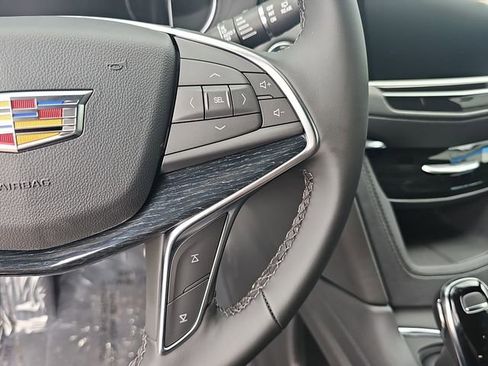 Used 2025 Cadillac XT5 Premium Luxury w/ LPO, Floor Liner Package AWD/4WD image 18
