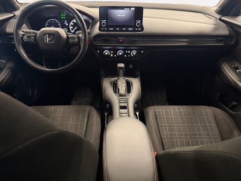 Used 2024 Honda HR-V Sport image 3