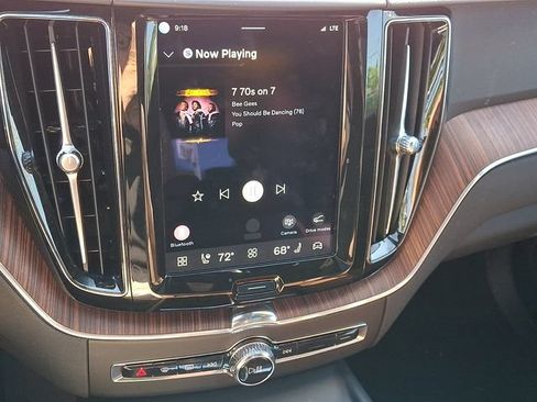 Certified 2023 Volvo XC60 B5 Plus w/ Climate Package AWD/4WD image 17