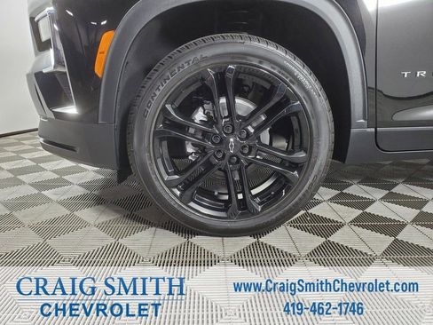 New 2026 Chevrolet Traverse LT w/ Driver Confidence Package FWD image 38