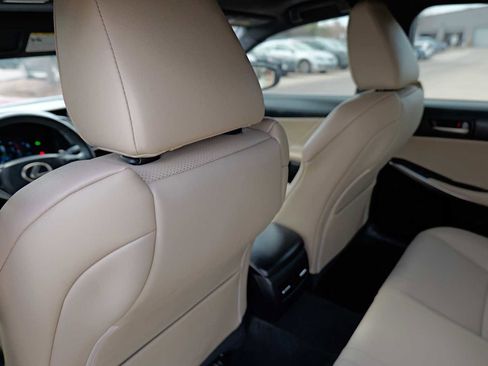 Used 2020 Lexus IS 300 F Sport image 23