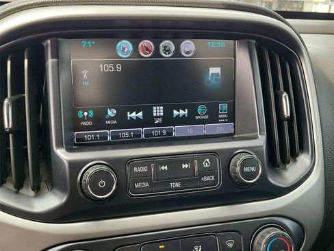 Used 2017 Chevrolet Colorado LT image 5