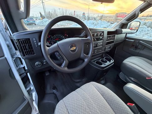 Used 2023 Chevrolet Express 3500 LS image 17