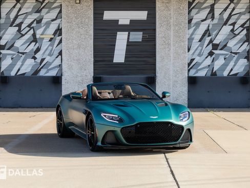 Used 2023 Aston Martin DBS Superleggera Volante RWD image 2