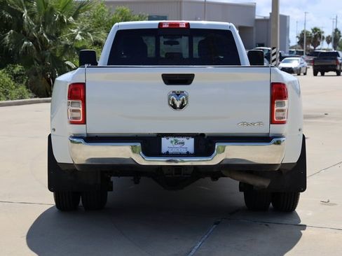 Used 2024 RAM 3500 Tradesman w/ Chrome Appearance Group image 7