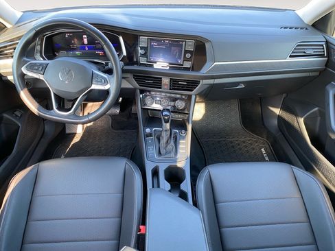 Used 2024 Volkswagen Jetta SE w/ Panoramic Sunroof Package FWD image 12