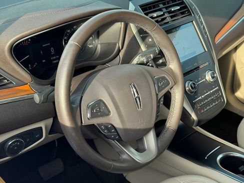 Used 2017 Lincoln MKC Select w/ Select Plus Package image 20