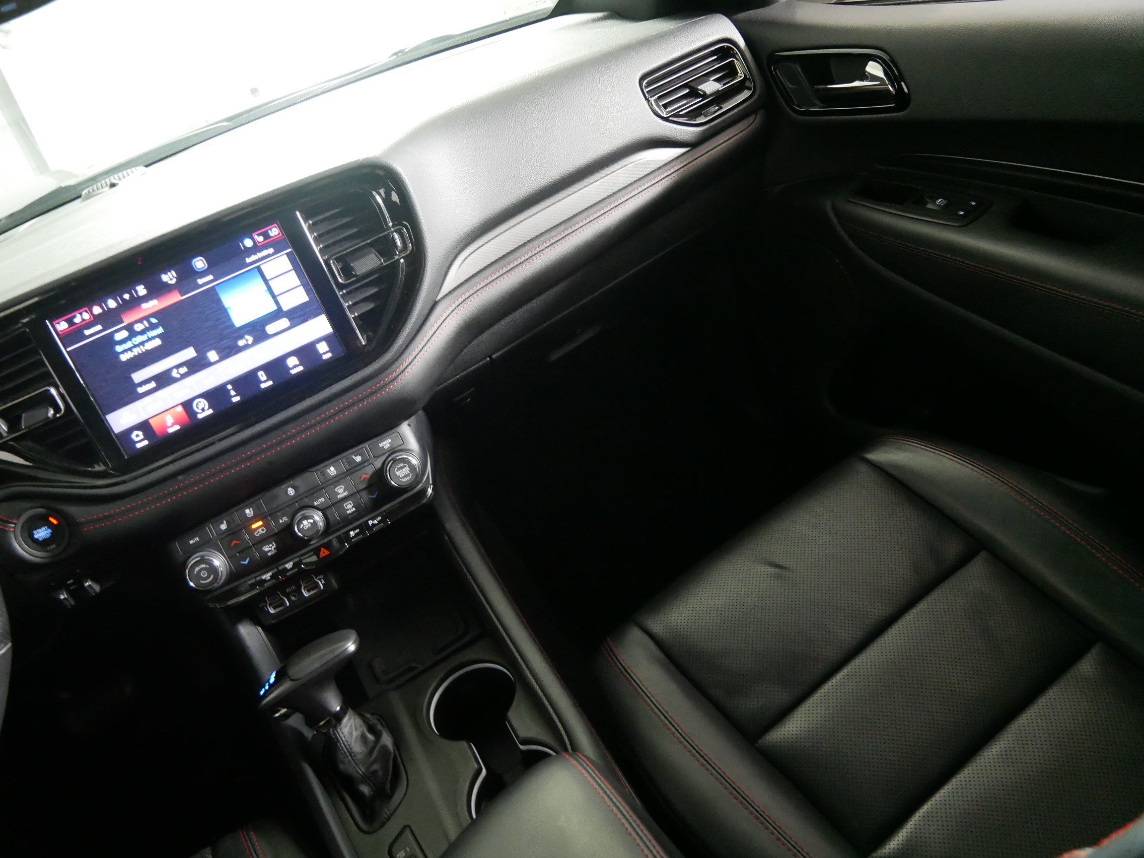 Used 2023 Dodge Durango R/T AWD/4WD image 11