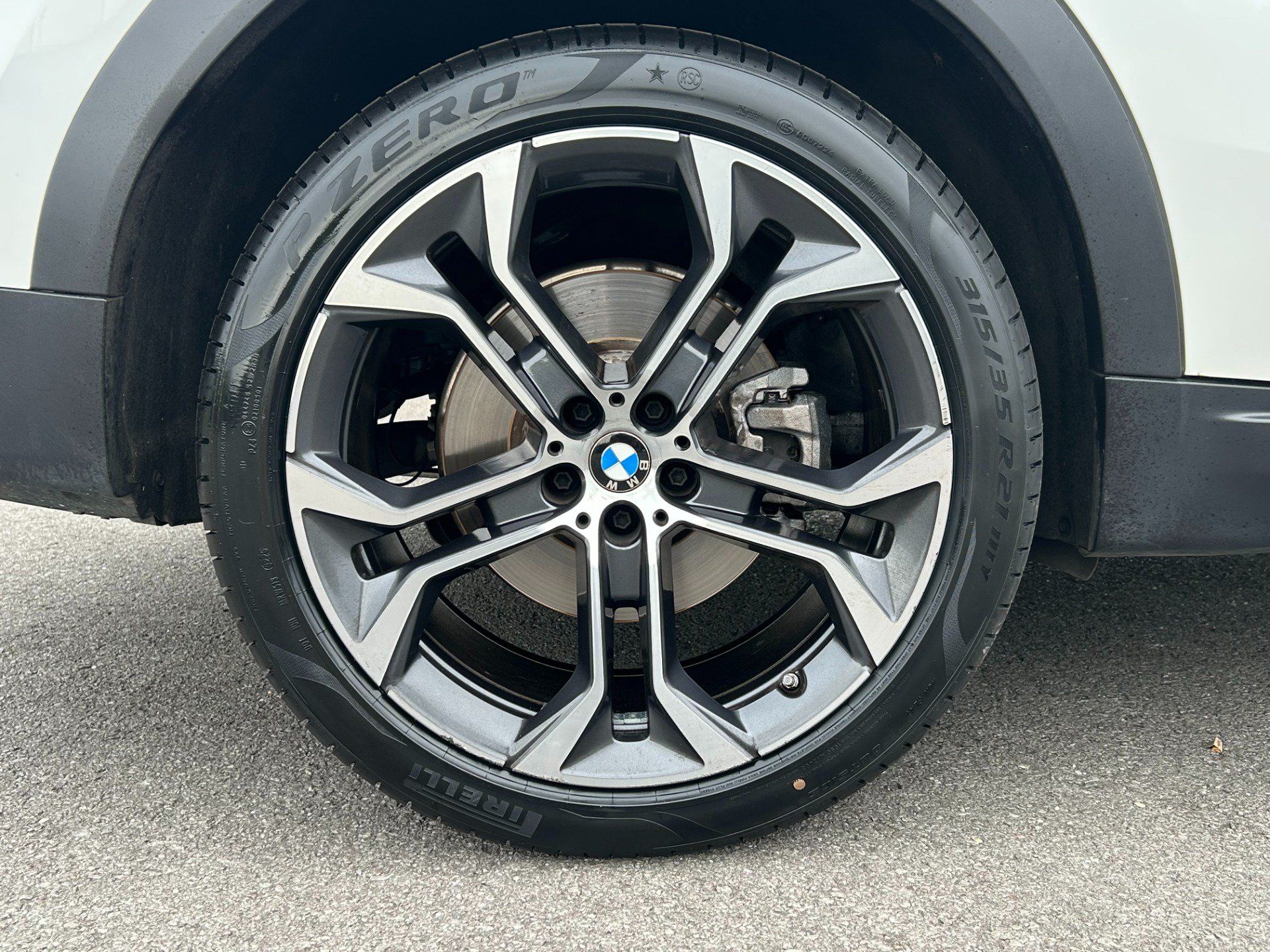 Used 2022 BMW X6 xDrive40i w/ Premium Package AWD/4WD image 40