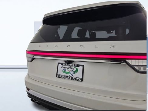 Used 2024 Lincoln Aviator Reserve image 15