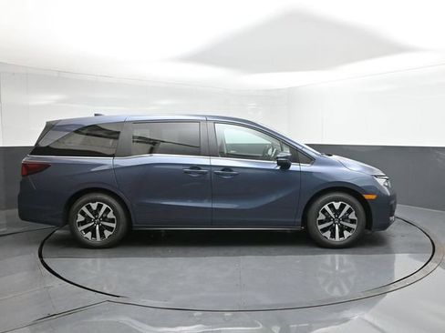 New 2026 Honda Odyssey EX-L image 11