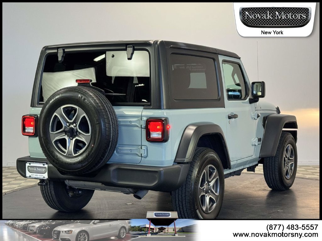 Used 2023 Jeep Wrangler Sport AWD/4WD image 8