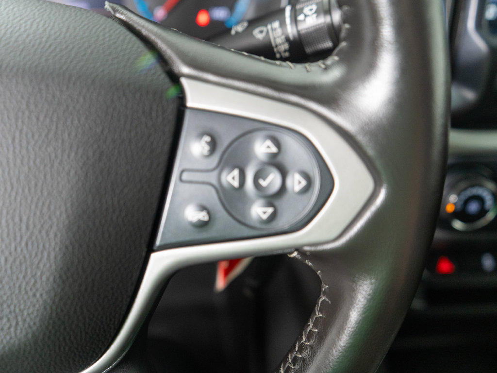 Used 2020 Chevrolet Colorado LT w/ LT Convenience Package AWD/4WD image 16