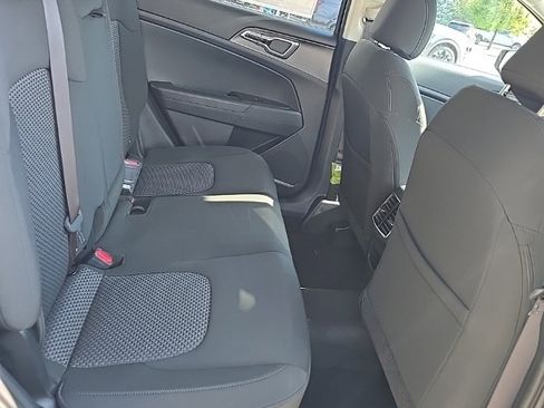 New 2025 Kia Sportage LX image 11