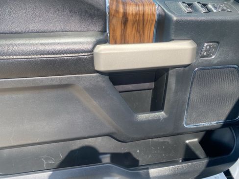 Used 2019 Ford F150 Lariat AWD/4WD image 36