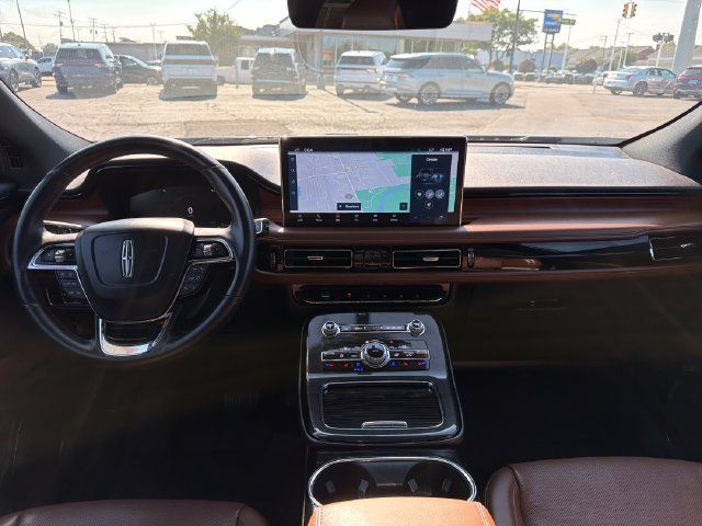 Certified 2023 Lincoln Nautilus Reserve AWD/4WD image 15