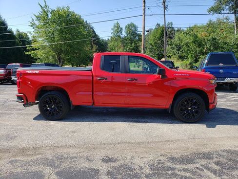 Used 2019 Chevrolet Silverado 1500 Custom w/ Custom Value Package AWD/4WD image 8