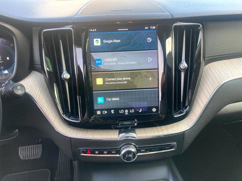 Used 2022 Volvo XC60 B6 Inscription w/ Advanced Package image 19