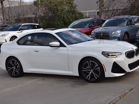 Used 2025 BMW 230i xDrive 230i xDrive w/ M Sport Package image 5