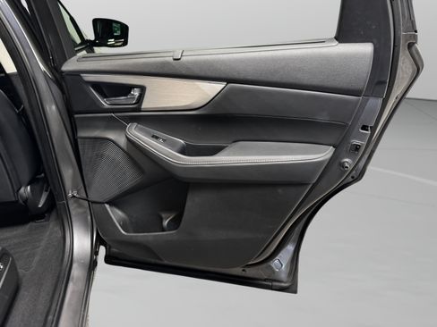 Certified 2024 Acura MDX FWD w/ Technology Package image 16