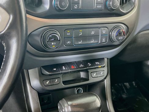Used 2019 Chevrolet Colorado Z71 AWD/4WD image 15
